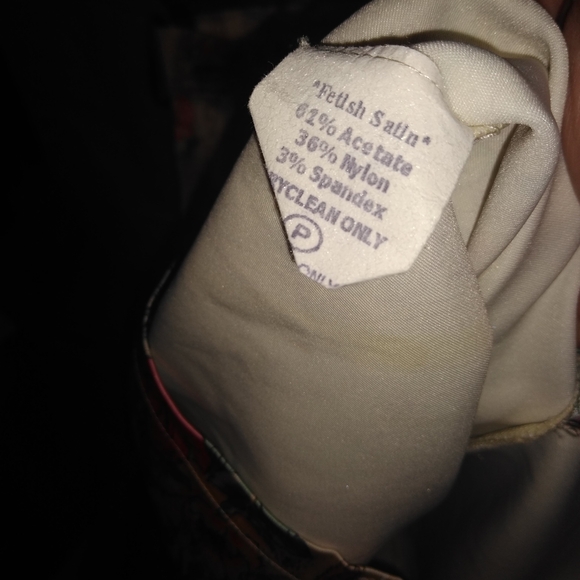 Floral Elegance Women's Pencil Skirt - Picture 3 of 8